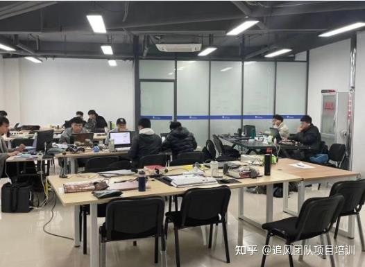 家用閑置電腦掛機(jī)實(shí)現(xiàn)日入500+的軟件研發(fā)路徑解析